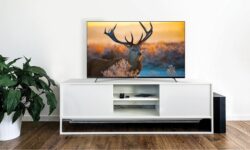 بررسی عوامل موثر بر قیمت جدیدترین تلویزیون های 55 اینچ 4K