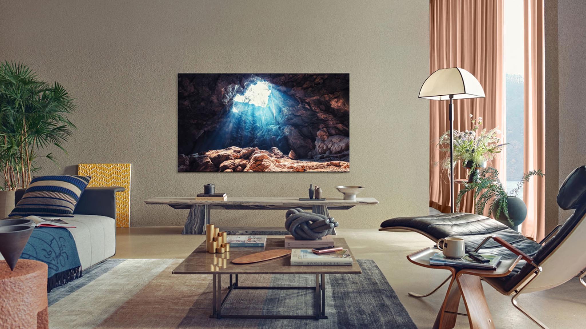 خرید فوری تلویزیون ایت کی 8K بانه ای با گارانتی