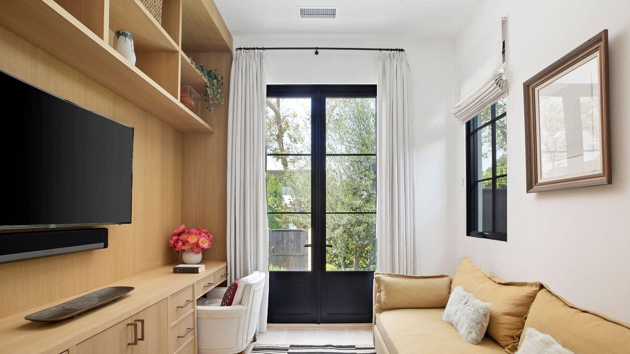 امکانات تلویزیون سایز کوچک 32 اینچ و 39 اینچ با بهترین قیمت در دی جی بانه