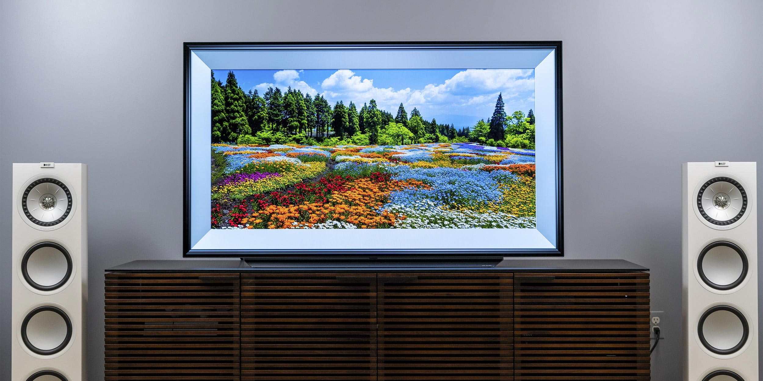 تلویزیون 65 اینچ ال جی C9