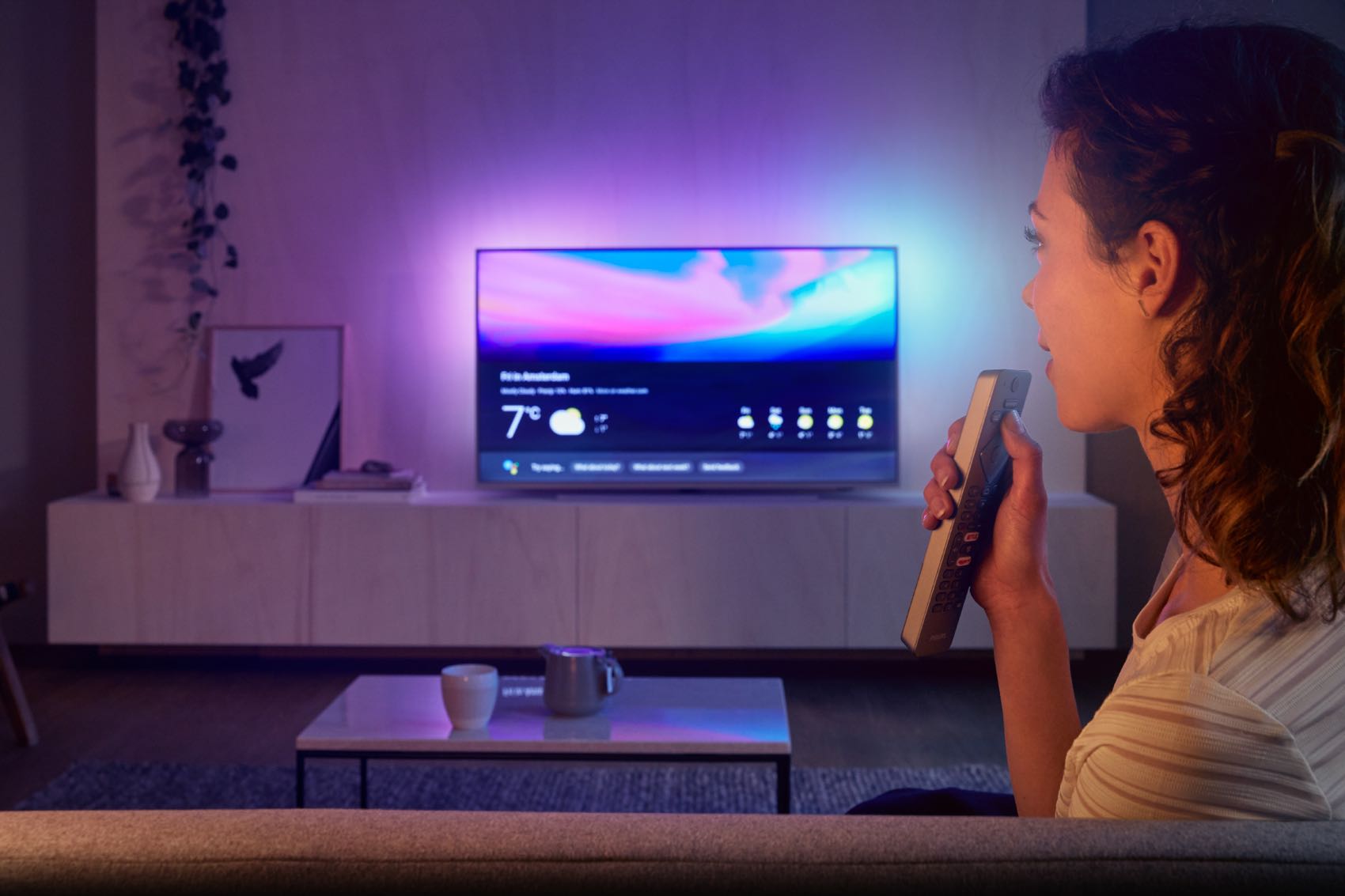 پشتیبانی از فرمان صوتی در تلویزیون 2021 فیلیپس PML9506