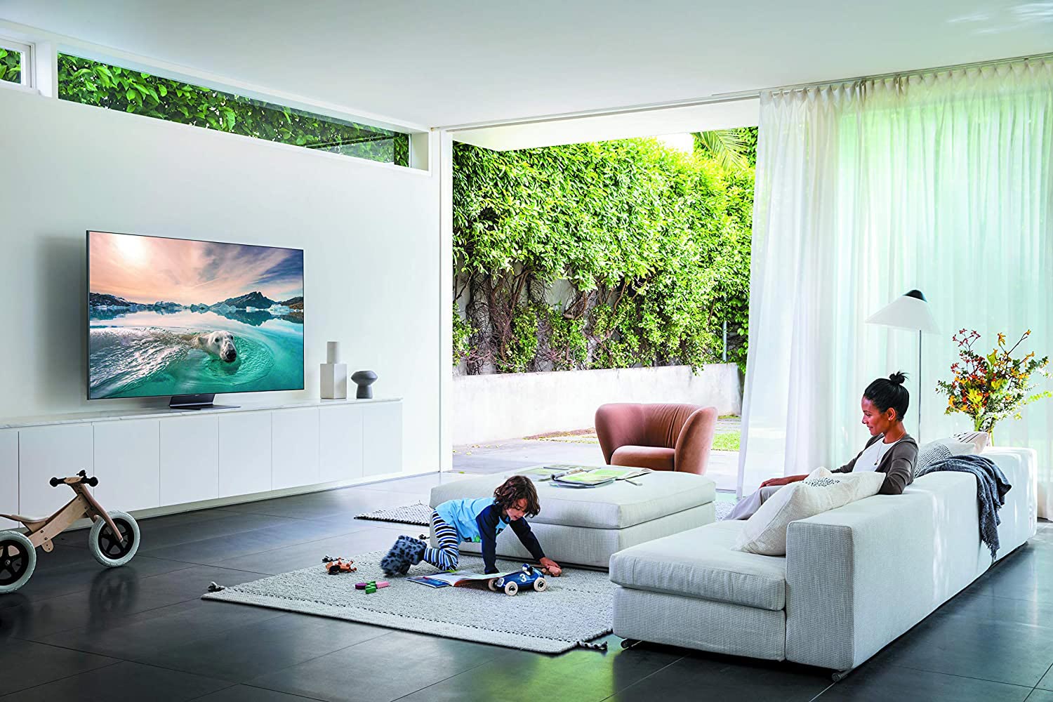 خرید تلویزیون سامسونگ Q90T با کیفیت تصویر 4K HDR از فروشگاه دی جی بانه