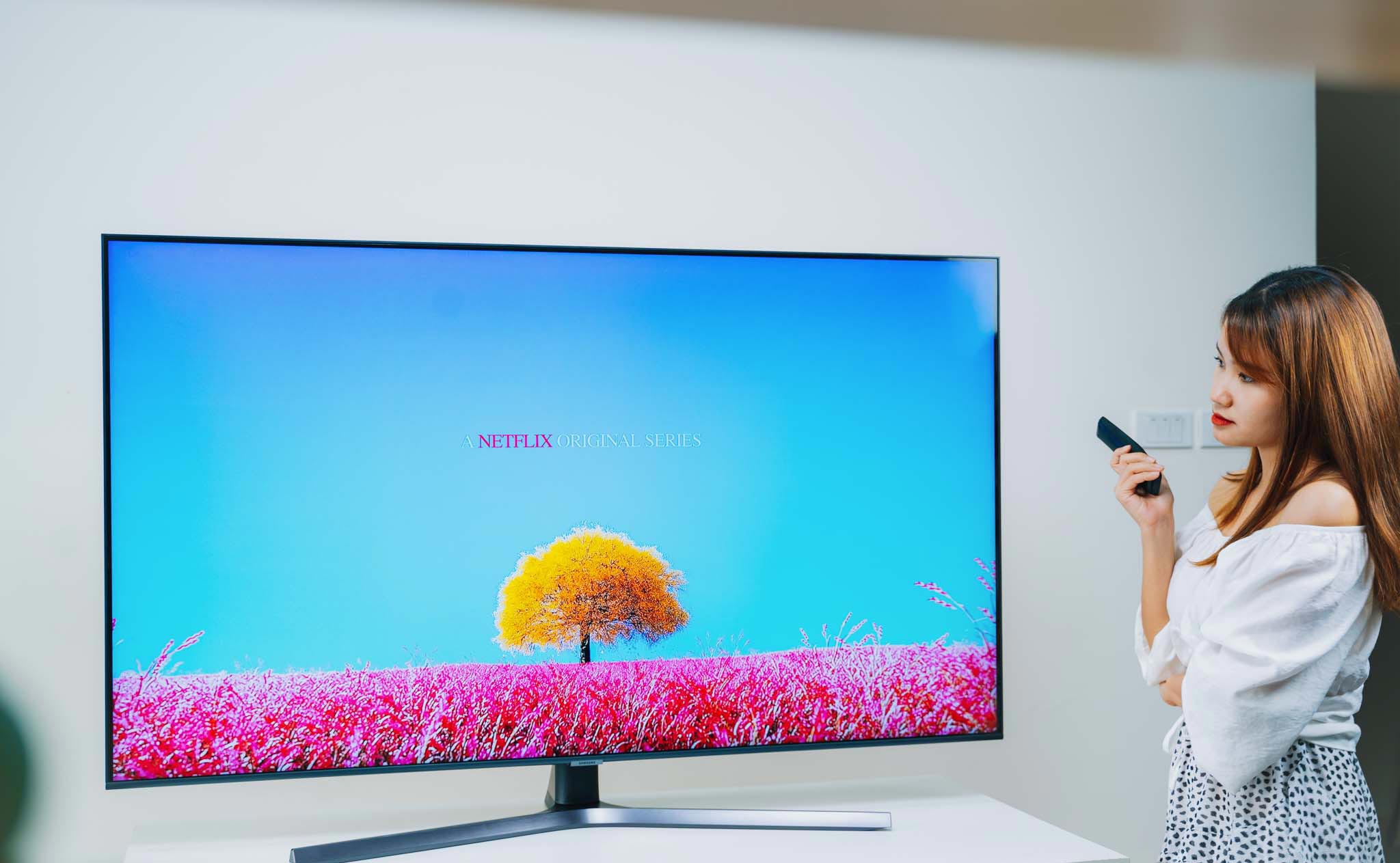 خرید تلویزیون سامسونگ TU8500 از فروشگاه دی جی بانه