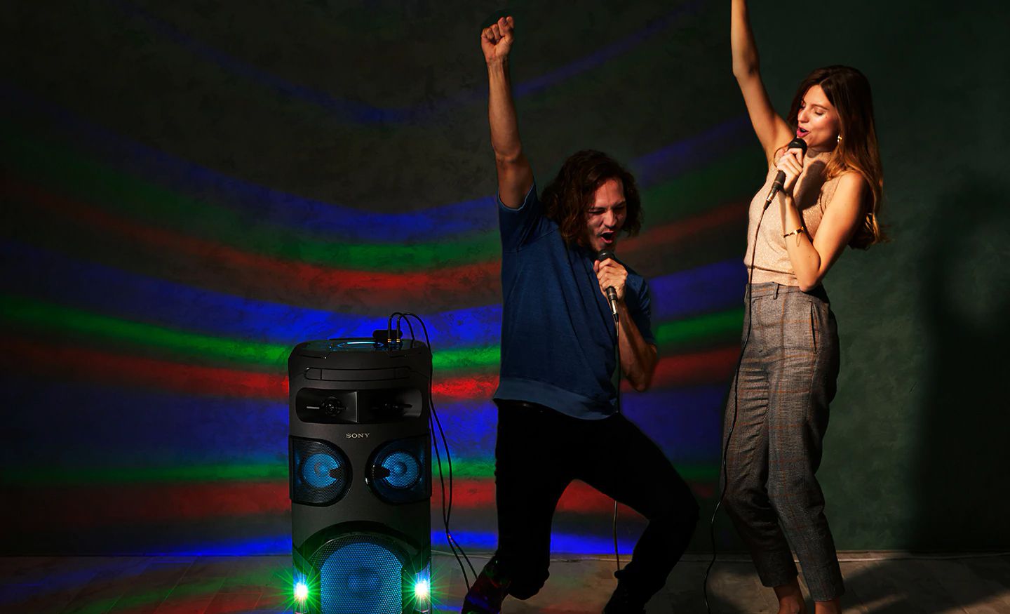 مسابقه و رقابت خوانندگی در سیستم صوتی MHC-V71D