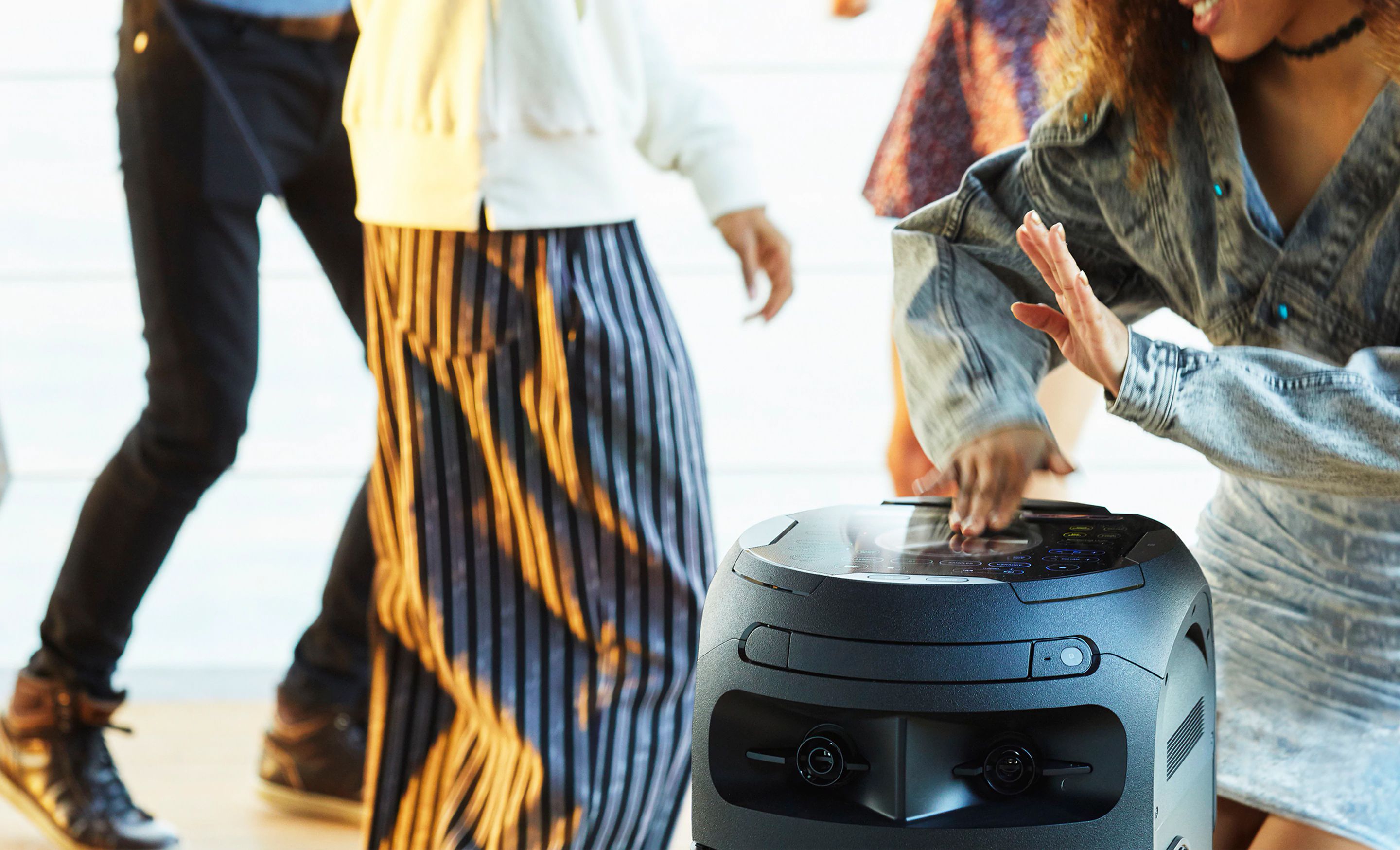 حالت تایکو و میکس آهنگ ها در سیستم صوتی MHC-V71D