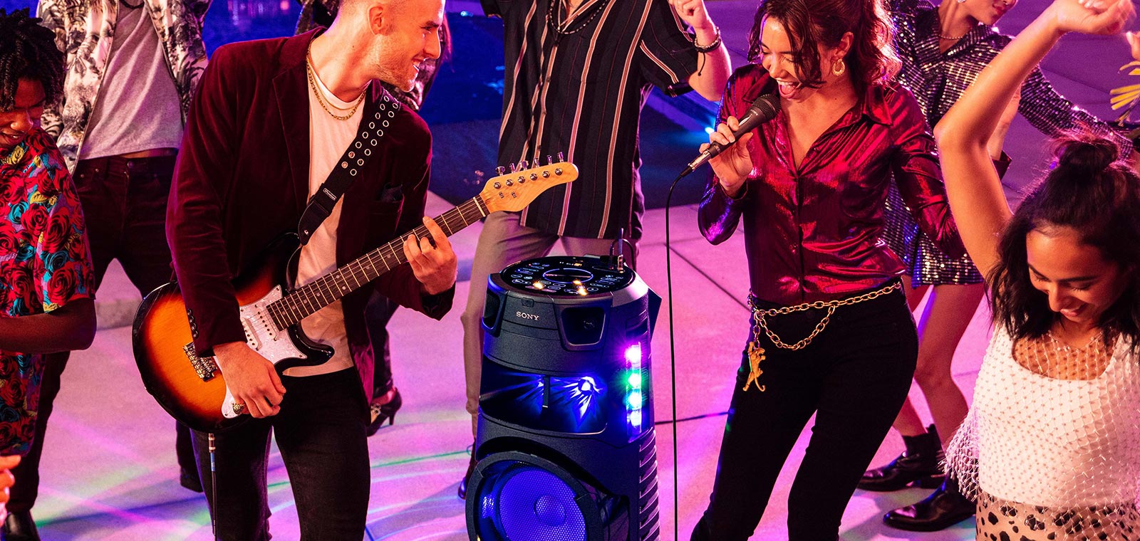 قابلیک کارائوکه در سیستم صوتی سونی V73D