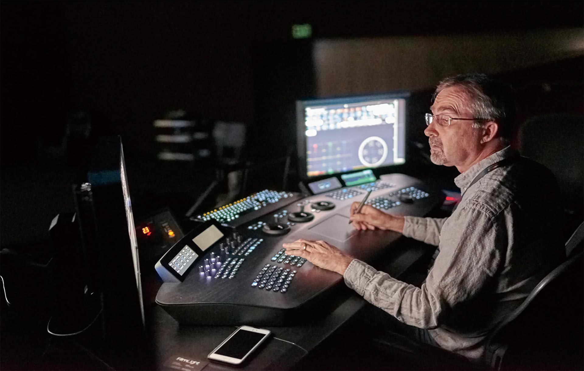 تلویزیون فورکی سونی X9077H با کیفیت تصویر عالی